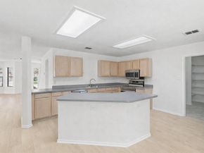 7604  Amsterdam Lane , Arlington Texas 76002