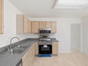 7604  Amsterdam Lane , Arlington Texas 76002