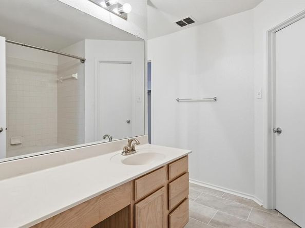 7604  Amsterdam Lane , Arlington Texas 76002