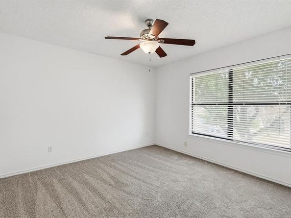 7604  Amsterdam Lane , Arlington Texas 76002