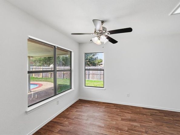 7604  Amsterdam Lane , Arlington Texas 76002