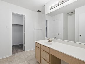 7604  Amsterdam Lane , Arlington Texas 76002