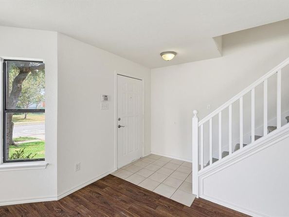 7604  Amsterdam Lane , Arlington Texas 76002