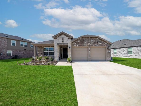 1916  Winding Creek Way , Denton Texas 76208
