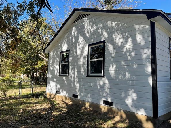 2165  Skillman  , Garland Texas 75041
