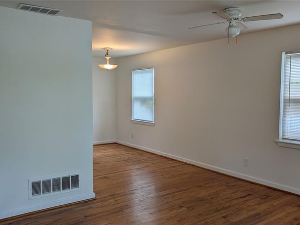 2165  Skillman  , Garland Texas 75041