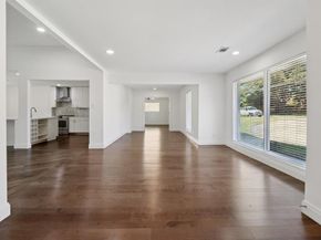 7326  La Cosa Drive , Dallas Texas 75248