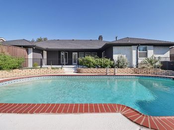 7326  La Cosa Drive 