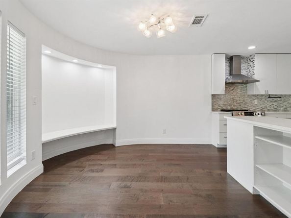 7326  La Cosa Drive , Dallas Texas 75248