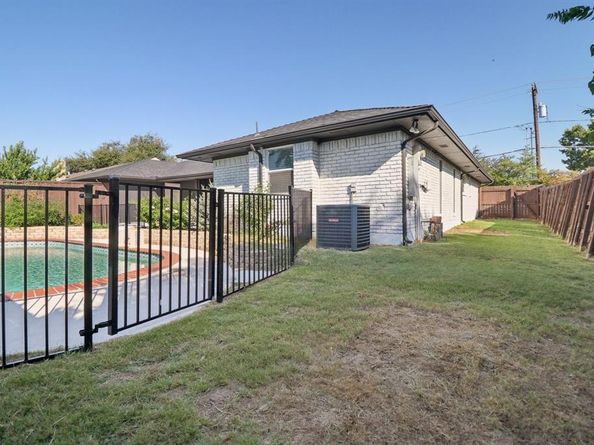 7326  La Cosa Drive , Dallas Texas 75248