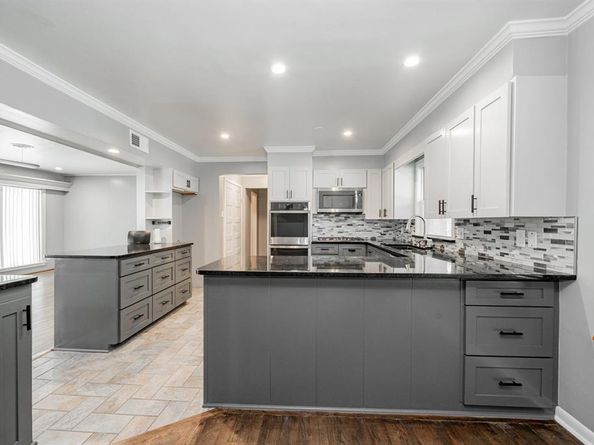 908  Saturn Springs Drive , Garland Texas 75041