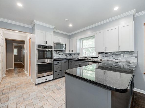 908  Saturn Springs Drive , Garland Texas 75041