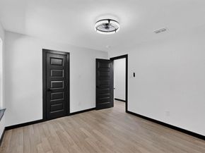 671  Cedarcliff Drive , Dallas Texas 75217
