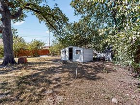 671  Cedarcliff Drive , Dallas Texas 75217