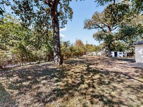 671  Cedarcliff Drive , Dallas Texas 75217