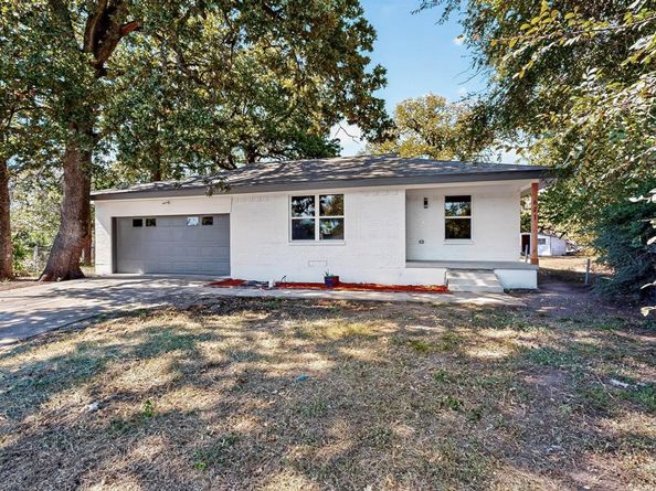 671  Cedarcliff Drive , Dallas Texas 75217