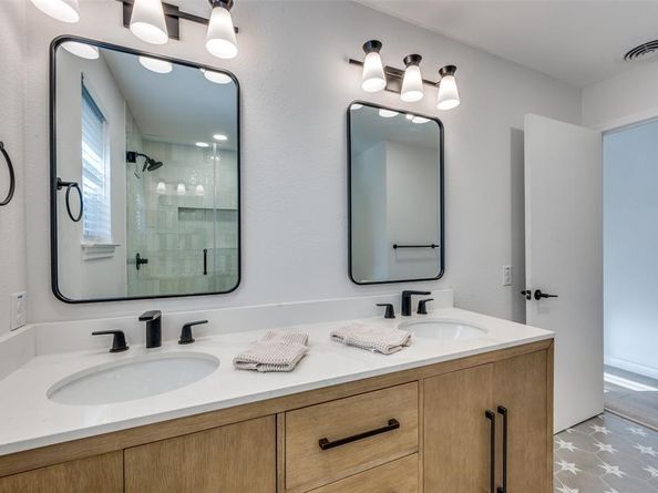 7738  La Manga Drive , Dallas Texas 75248