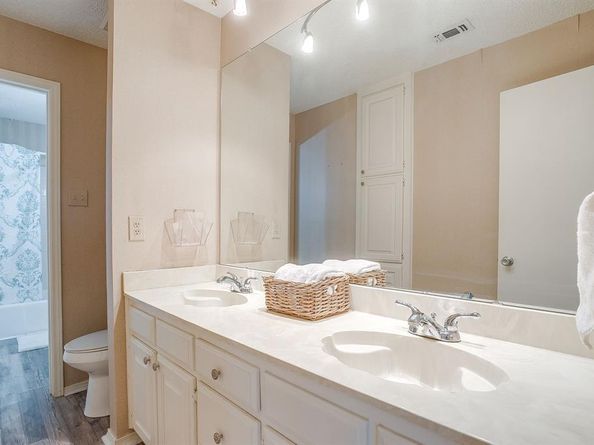 519  Pecan Acres Court , Arlington Texas 76013