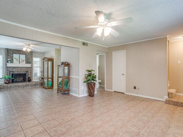 519  Pecan Acres Court , Arlington Texas 76013