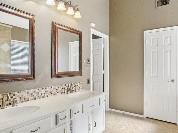 607  Ashcroft Drive , Grapevine Texas 76051