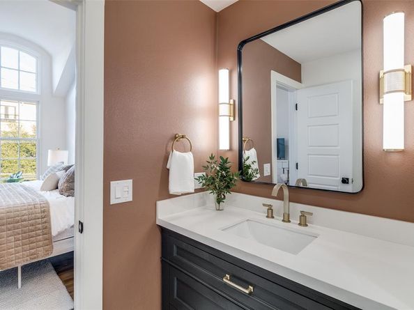 3503 B  Dickason Avenue , Dallas Texas 75219