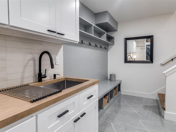 3503 B  Dickason Avenue , Dallas Texas 75219