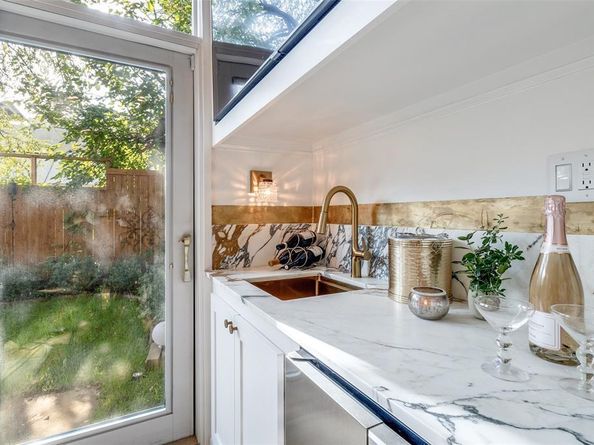 3503 B  Dickason Avenue , Dallas Texas 75219