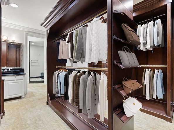 2214  Worthington Street , Dallas Texas 75204