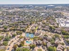 1300  Memory Lane  5221, Arlington Texas 76011