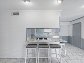 2915  Touraine Drive , Dallas Texas 75211