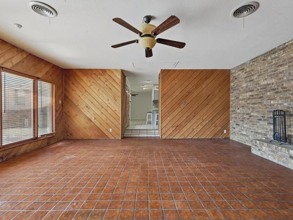 2915  Touraine Drive , Dallas Texas 75211