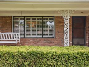 2915  Touraine Drive , Dallas Texas 75211