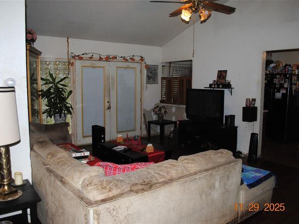 1539  WILLOWBROOK Street , Lancaster Texas 75134