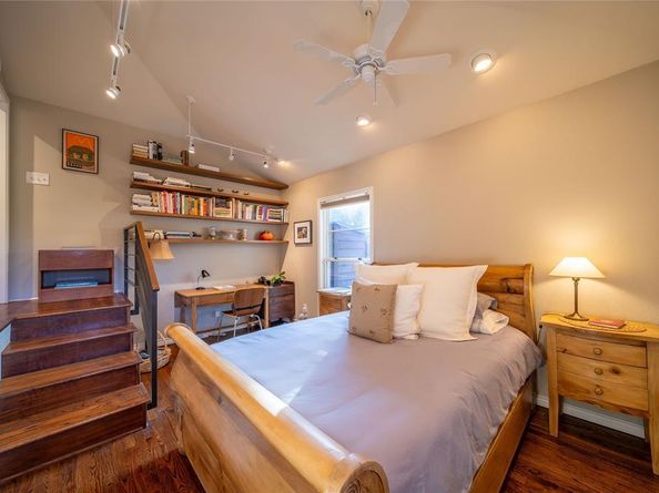 903  Bison Trail , Dallas Texas 75208