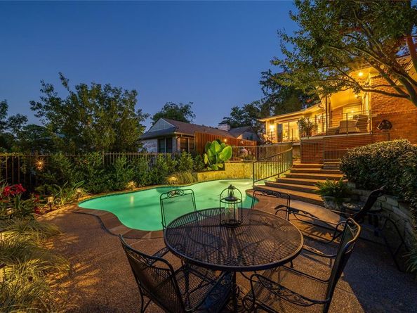 903  Bison Trail , Dallas Texas 75208