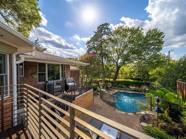 903  Bison Trail , Dallas Texas 75208