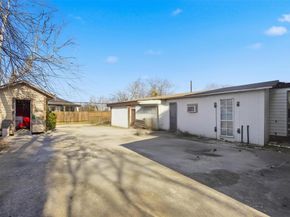 1907  Angelina Drive , Dallas Texas 75212