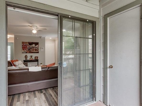 15151  Berry Trail  401, Dallas Texas 75248