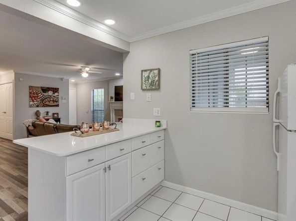 15151  Berry Trail  401, Dallas Texas 75248