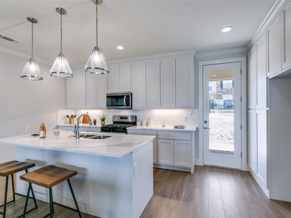 635  Community Lane , Rockwall Texas 75087