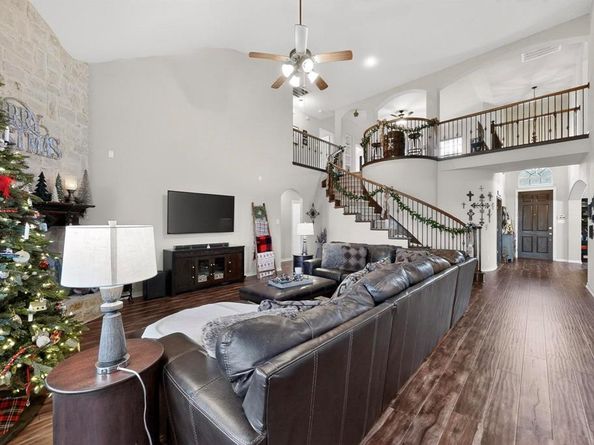 1600  Fence Post Drive , Fort Worth Texas 76052