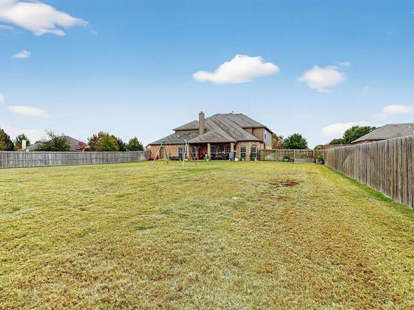 1600  Fence Post Drive , Fort Worth Texas 76052