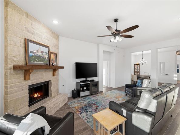 2605  Geer Lane , Mansfield Texas 76063