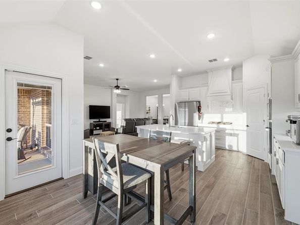 2605  Geer Lane , Mansfield Texas 76063