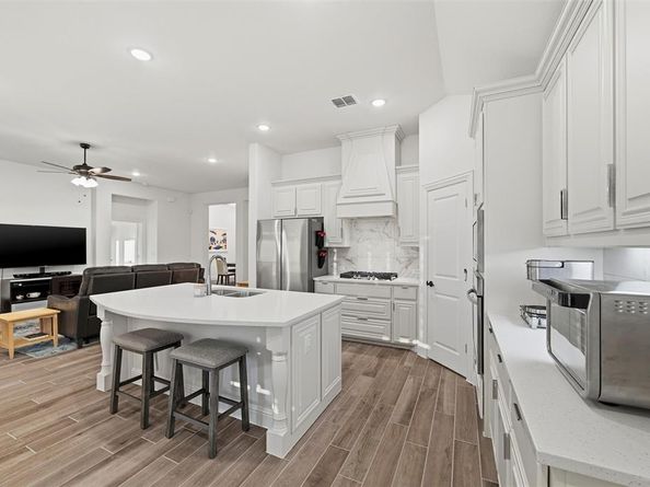 2605  Geer Lane , Mansfield Texas 76063