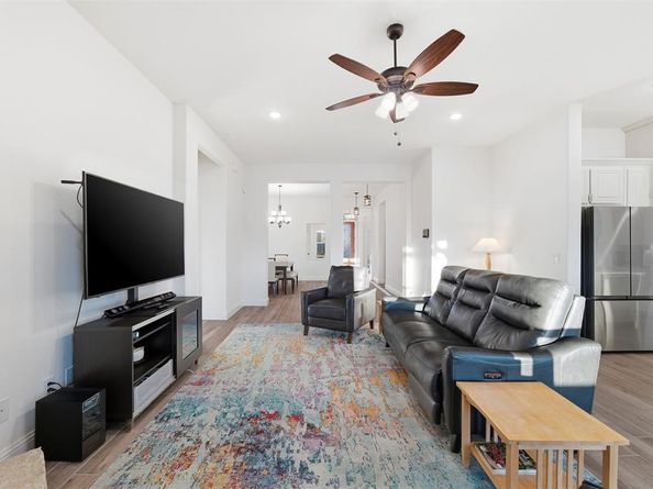 2605  Geer Lane , Mansfield Texas 76063