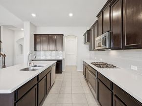 824  San Madrid Trail , Fort Worth Texas 76052