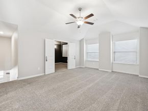 824  San Madrid Trail , Fort Worth Texas 76052