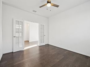 824  San Madrid Trail , Fort Worth Texas 76052