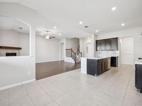 824  San Madrid Trail , Fort Worth Texas 76052